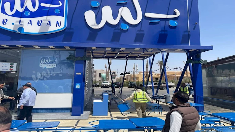 غلق فروع جديدة لمحلات “بلبن ووهمي” بسبب رخصة التشغيل