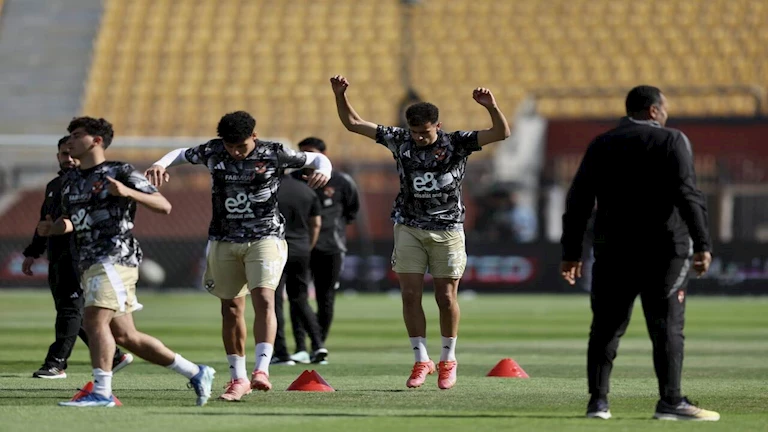 بث مباشر.. الأهلي 0-0 فاركو .. انطلاق المباراة