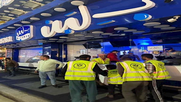 بينها بـ”لبن” وبسبوسة وكنافة.. غلق وتشميع عدد من المطاعم المخالفة بشارع فيصل -( 15 صورة)