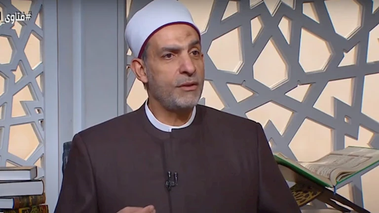 حكم القرض يختلف بحسب الغرض منه.. أمين الفتوى يوضح