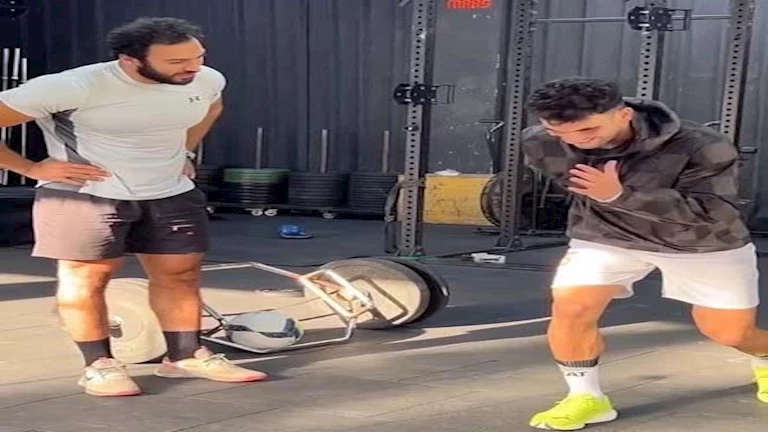 “رغم استمرار أزمته مع الزمالك”.. زيزو يواصل تدريباته في الجيم استعداداً للمرحلة المقبلة