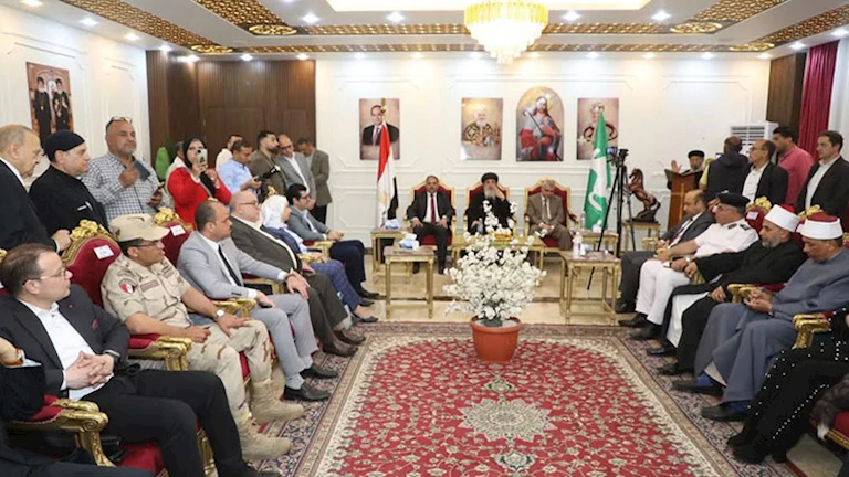 وكيل صحة الشرقية يهنيء المسيحيين بعيد القيامة في مطرانية فاقوس