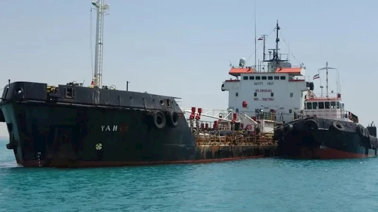 إيران تحتجز ناقلتي نفط ترفعان علم تنزانيا