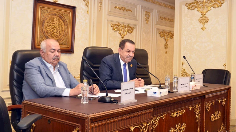 “زراعة الشيوخ” توصي بحظر تخصيص الأراضي دون موافقة الري ودراسة التجميعات الزراعية