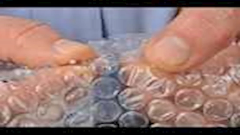 ما سر الشعور بالسعادة بعد فرقعة أكياس التغليف البلاستيكية؟