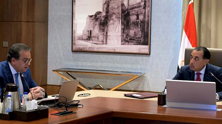 مدبولي يتابع مع وزير الصحة مؤشرات تنفيذ المبادرات الرئاسية لإنهاء قوائم الانتظار