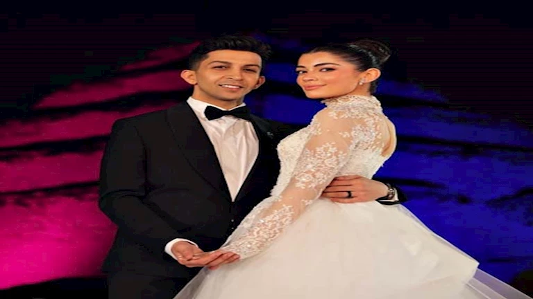 بالفيديو.. هشام جمال يغني لـ ليلى زاهر في حفل زفافهما