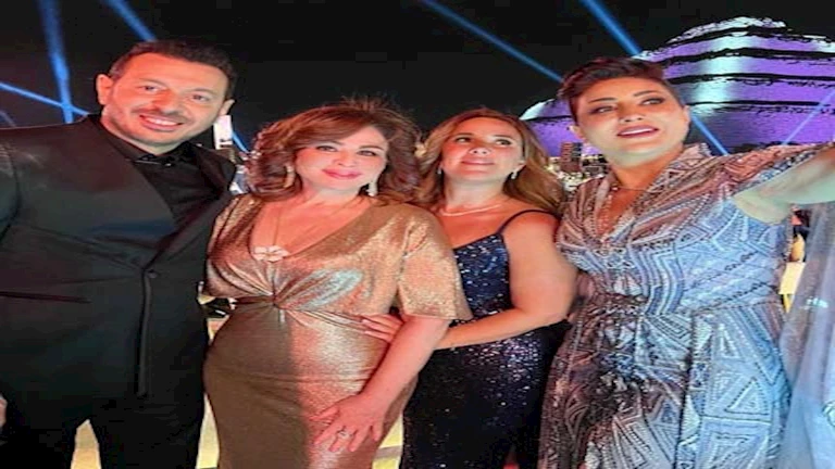 إلهام شاهين تنشر صور من زفاف ليلى زاهر وهشام جمال: “فرح جميل وليلة رائعة”