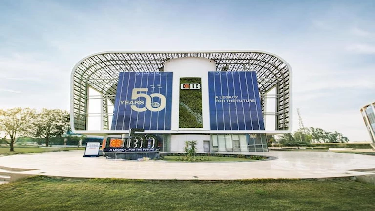 البنك التجاري الدولي يطلق النسخة المطورة من خدمات الإنترنت البنكية استكمالًا لاستراتيجية التحول الرق