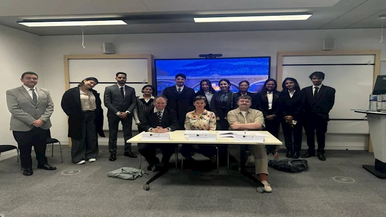 “حقوق عين شمس” تتأهل لدور الـ 16 في المسابقة الدولية للمحكمة الصورية