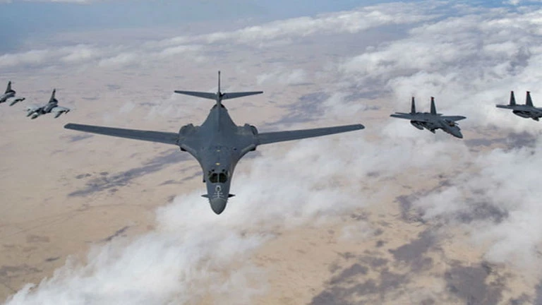 كوريا الشمالية تدين نشر قاذفات أمريكية من طراز “بي-1 بي” في اليابان