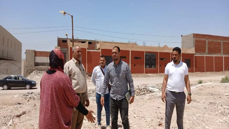 محافظ سوهاج يعلن تسليم قطعة أرض لإقامة مصنع لتجفيف البصل والثوم -صور