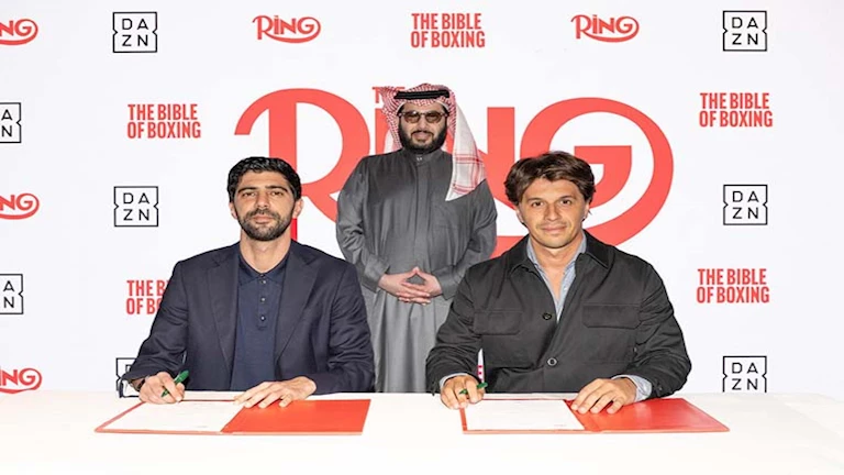 بالصور.. تركي آل الشيخ يعلن توقيع مجلة “The Ring” اتفاقيات رياضية عالمية بالسعودية
