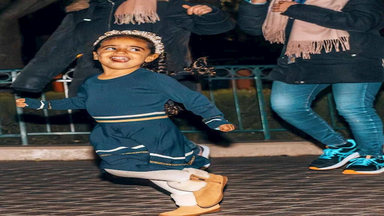 “تتحدث الإنجليزية”.. محمد صلاح ينشر مقطع فيديو طريفا رفقة ابنته كيان