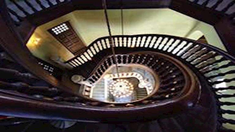 الدًرج الداخلى للقصر