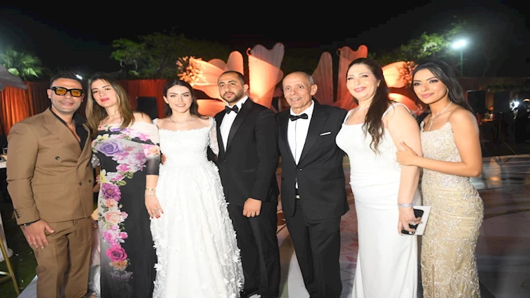 أسرة “الزعيم” تحتفل بزفاف ابنة المنتج عصام إمام بحضور نجوم الفن (25 صورة)