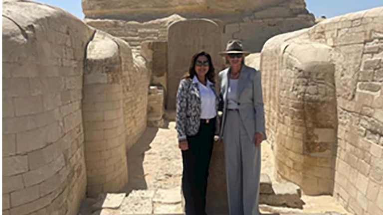 4 صور.. الحاكم العام لأستراليا تزور الأهرامات والمتحف المصري الكبير