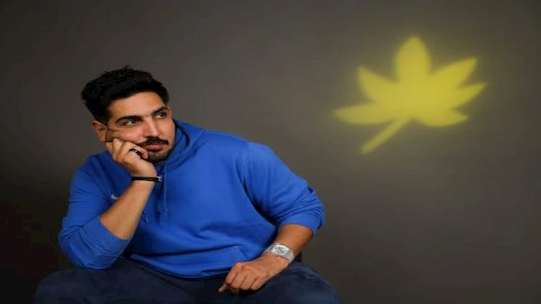 أغنية “مش هقدر أودعك” لـ محمود راتب تتخطى 5 ملايين مشاهدة