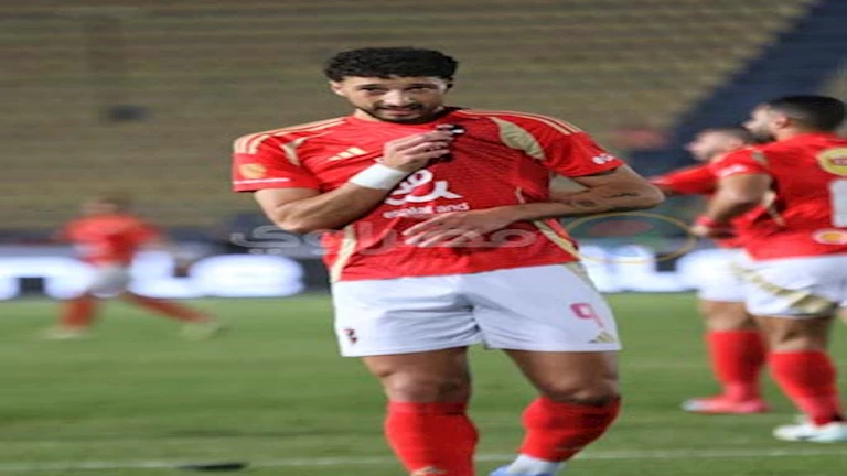 وسام أبو علي يعود للتسجيل مع النادي الأهلي