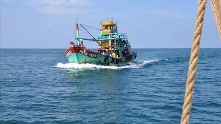 الحوثيون يعلنون مقتل صيادين يمنيين اثنين بنيران البحرية الإريترية