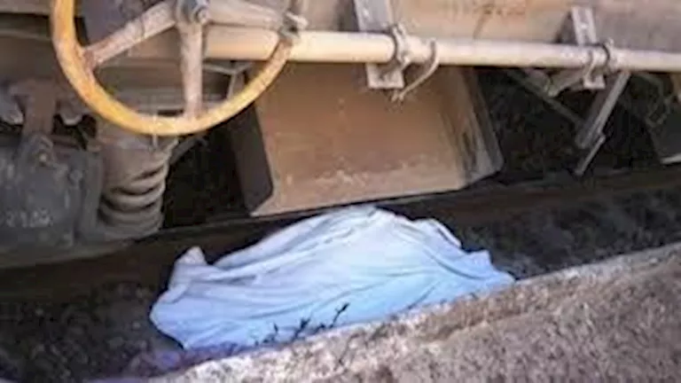 مصرع شاب مجهول الهوية صدمه قطار ركاب بالبحيرة