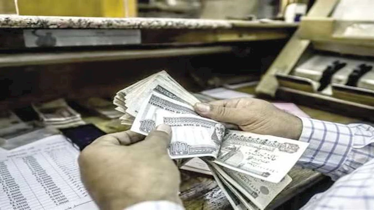 قيادي عمالي يكشف أسباب عدم تطبيق الحد الأدنى للأجور في بعض الشركات