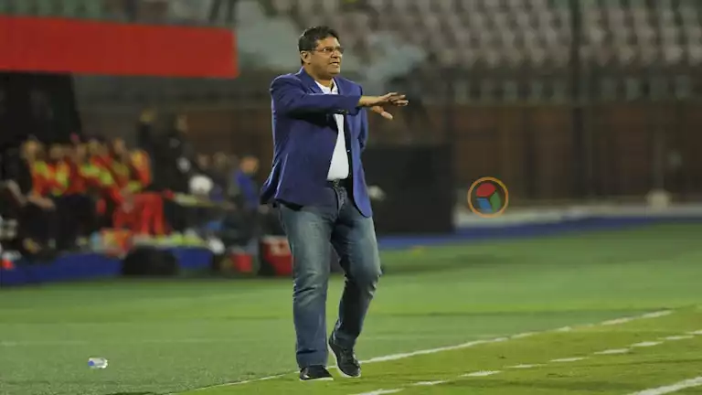 ماذا قدم أيمن الرمادي قبل تولي القيادة الفنية للزمالك؟