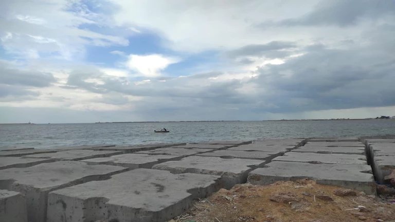 رياح وأمطار بهذه المناطق.. الأرصاد تكشف حالة الطقس خلال الـ6 أيام المقبلة