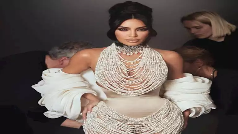 بسبب حارسها.. كيم كارداشيان تتعرض لموقف محرج في حفل ميت جالا