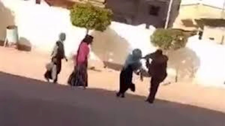 التأديبية تصدر حكمها في قضية ضرب مدير لطالبتيه بـ”الشلوت”