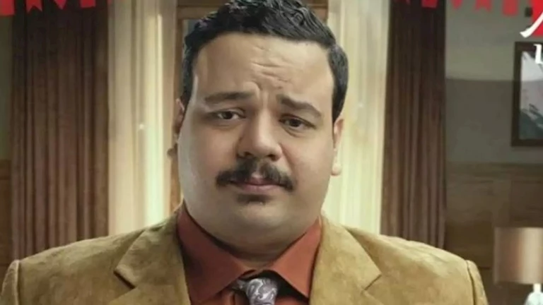 بهذه الكلمات.. مصطفى غريب يحيي ذكرى ميلاد والدته