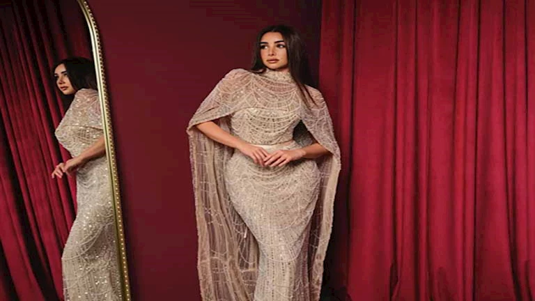 هنا الزاهد تخطف الأنظار بإطلالات مختلفة (صور)