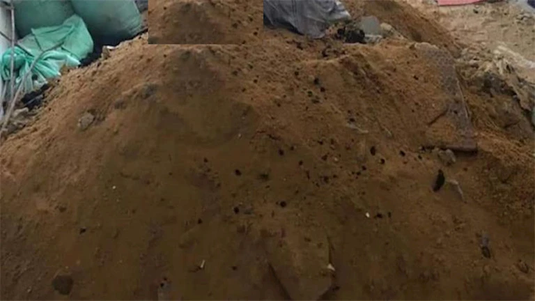 تركوا الجثة للسكان الجدد.. ماذا حدث في شقة محرم بك بالإسكندرية؟ | القصة الكاملة