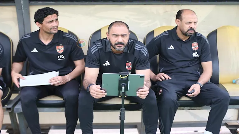 مصدر يكشف تفاصيل اجتماع عماد النحاس مع لاعب النادي الأهلي