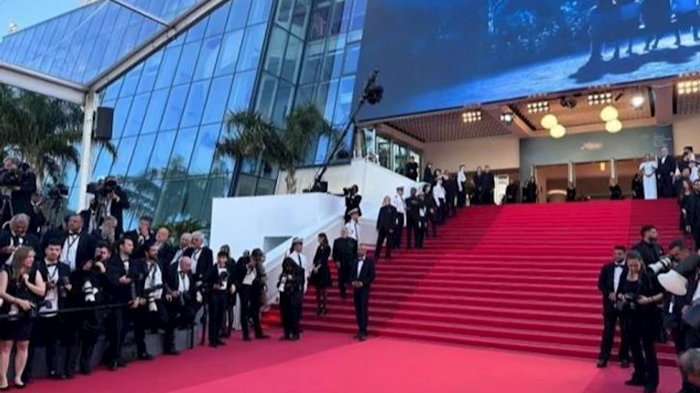 بحضور نجوم السينما العالمية.. حفل افتتاح مهرجان كان السينمائي 2025 (بث مباشر)