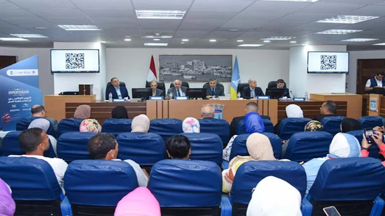 اليوم العالمي لارتفاع ضغط الدم.. محافظ الإسكندرية: التثقيف الصحي يحد من انتشار الأمراض المزمنة (صور)