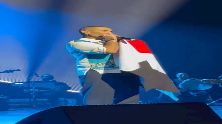 رفع علم مصر.. بالصور أحمد سعد يشعل حفل “راعي مصر” في استراليا