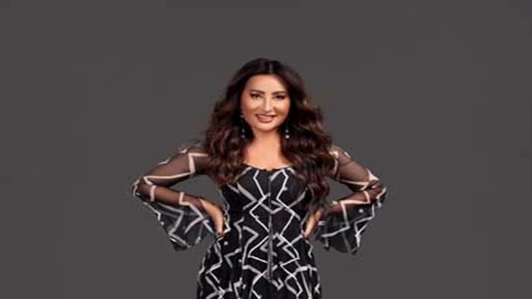 لطيفة تستفتي جمهورها لاختيار اسم ألبومها الغنائي لصيف 2025