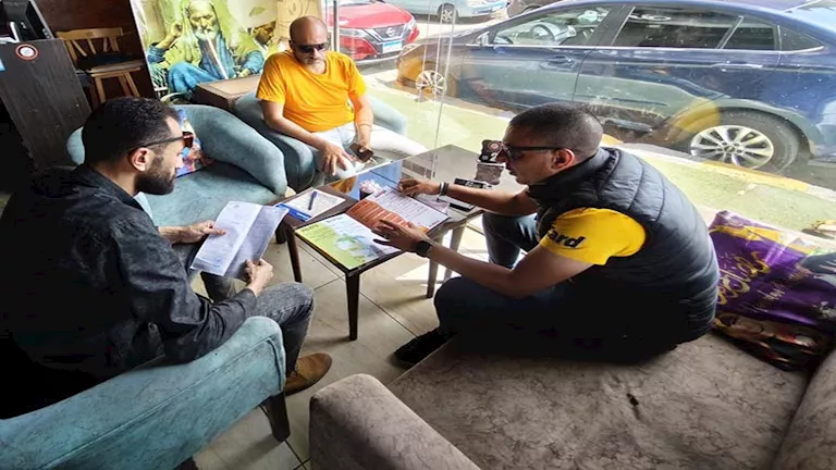 بعد شكوى مواطن من الأسعار.. تحرك عاجل من السياحة ضد كافيه شهير بالإسكندرية (صور)