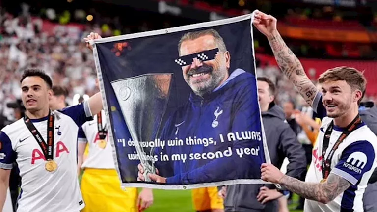 “سائق بوشكاش ووفاة والده”.. حكاية أنجي بوستيكوجلو مدرب توتنهام