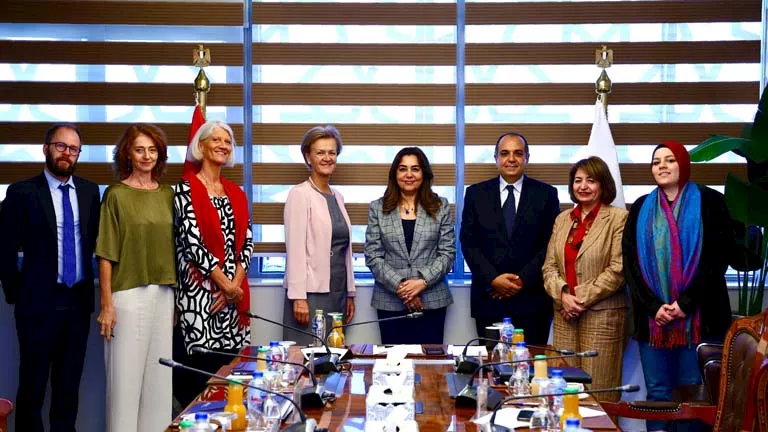 وزيرة التنمية المحلية تبحث مع سفيرة الاتحاد الأوروبي التعاون المشترك