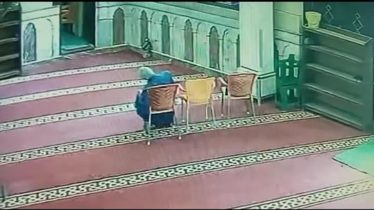وفاة مسن أثناء صلاة الظهر داخل مسجد بالمحلة الكبرى
