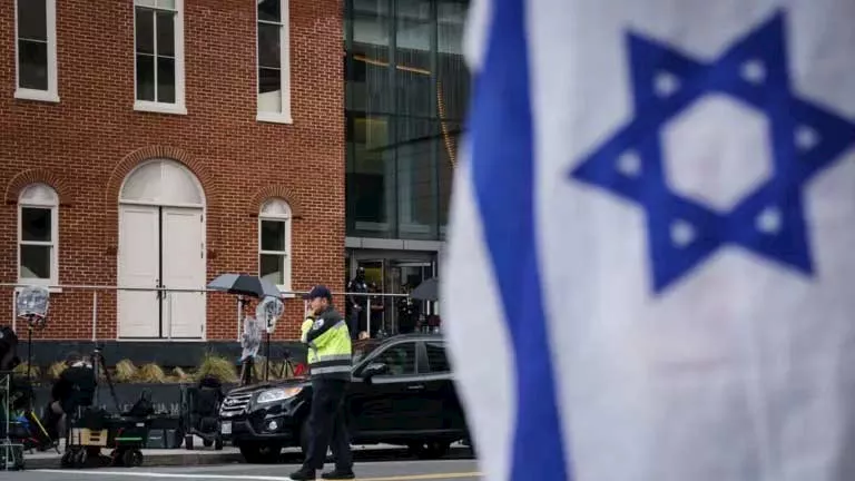 ماذا نعرف عن حادث إطلاق النار على موظفي السفارة الإسرائيلية في واشنطن؟