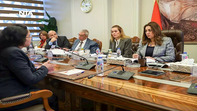 استكمال المقابلات الشخصية لاختيار الوظائف القيادية بالتنمية المحلية