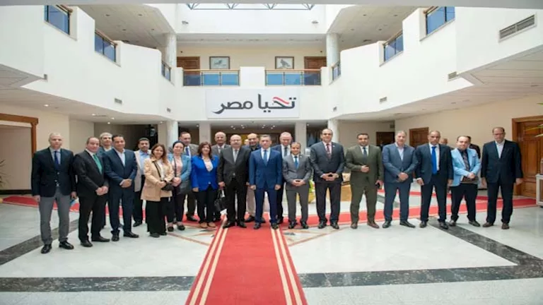 صور.. “صناعة النواب” تزور مصنع 200 الحربي