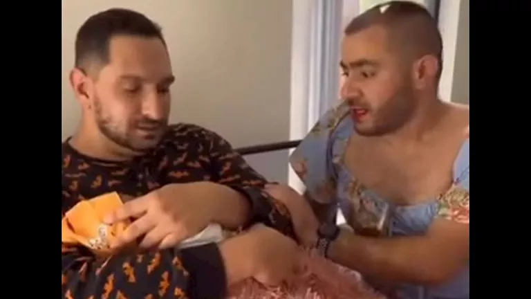 بسبب مضاعفات ما بعد الولادة.. وفاة أول رجل عربي “حامل”- صور