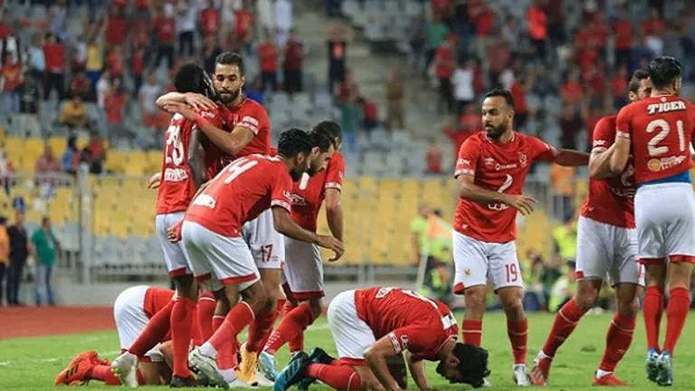 في حال الخسارة والتعادل.. سيناريوهات تتويج الأهلي بلقب الدوري؟