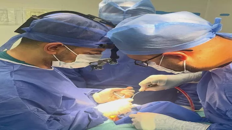 نجاح جراحة دقيقة لإعادة بناء الثدي في مجمع الإسماعيلية الطبي