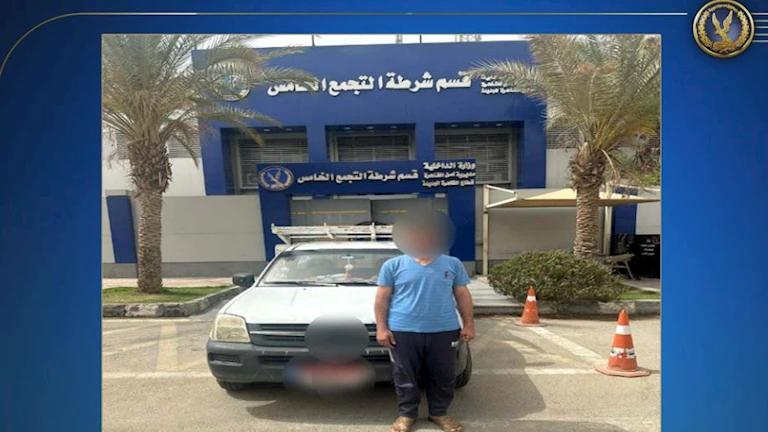 فيديو كارثي.. طفل يقود سيارة “ربع نقل” على طريق التجمع والأمن يضبطه