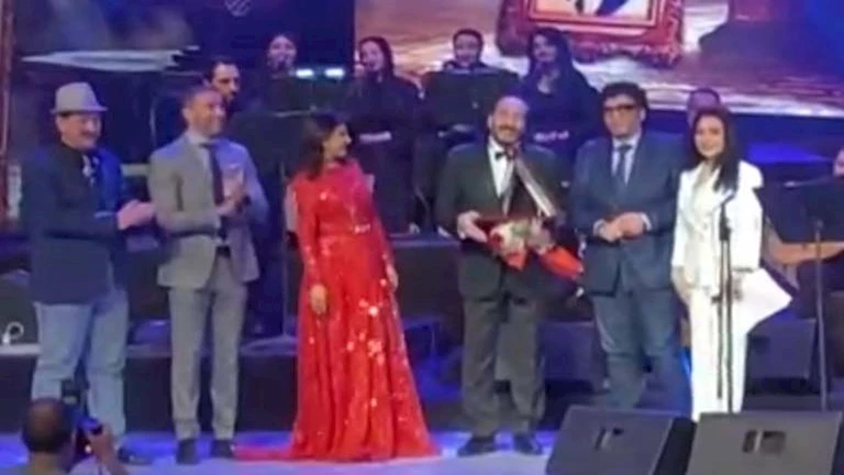 ترميم تمثال “ملك العود”.. وإزاحة الستار عن تمثال “أسمهان” قريبا بالأوبرا
